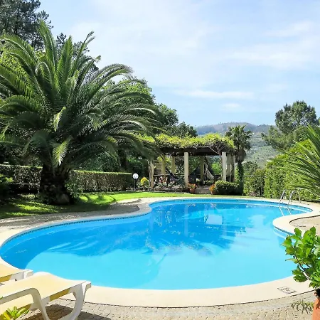 Sleeps 6 With Pool And Wifi * Meijoadas