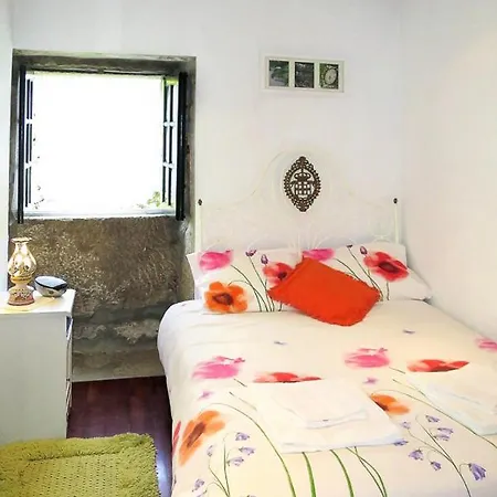 Sleeps 6 With Pool And Wifi