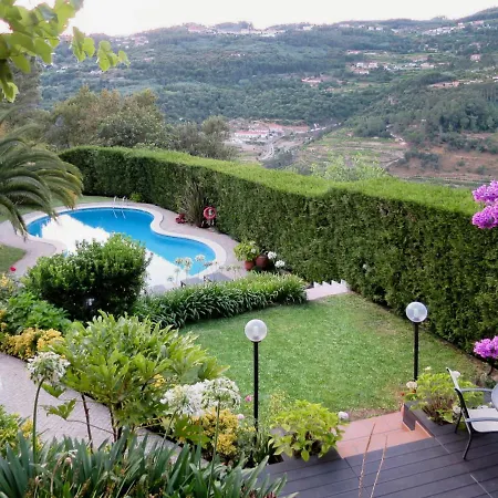 Sleeps 6 With Pool And Wifi * Meijoadas